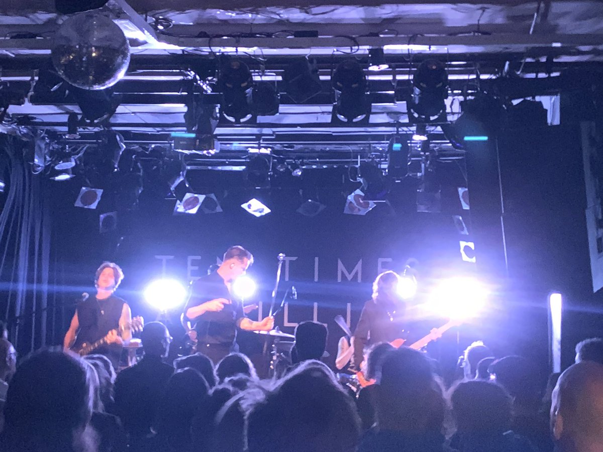 JvanDuin's tweet photo. Oeh wat zullen jullie spijt hebben, #Rotown #TenTimesAMillion was echt geweldig!! https://t.co/DTUPbPZl8h