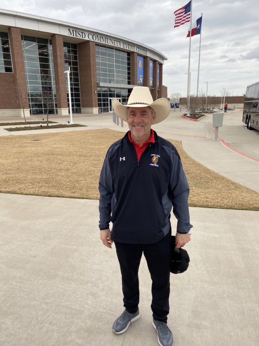 FerrisFootball's tweet photo. See ya back in Texas Bulldog Nation! https://t.co/gJVlcJyMY7