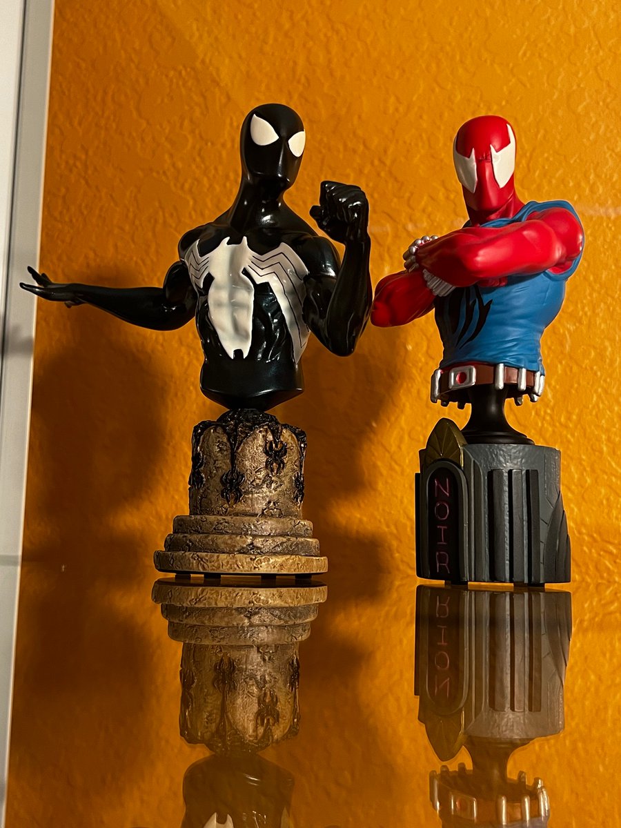 MrZipDavis's tweet photo. I’m no king of the statues like @kingdavidotw but it’s a start. I’ve had these for a very long time and I’m happy I can finally display them.
👑
🗿
#Marvel #Spiderman #Scarletspider #Symbiote #Statue #Marvelstatue https://t.co/D46l7eu5J5