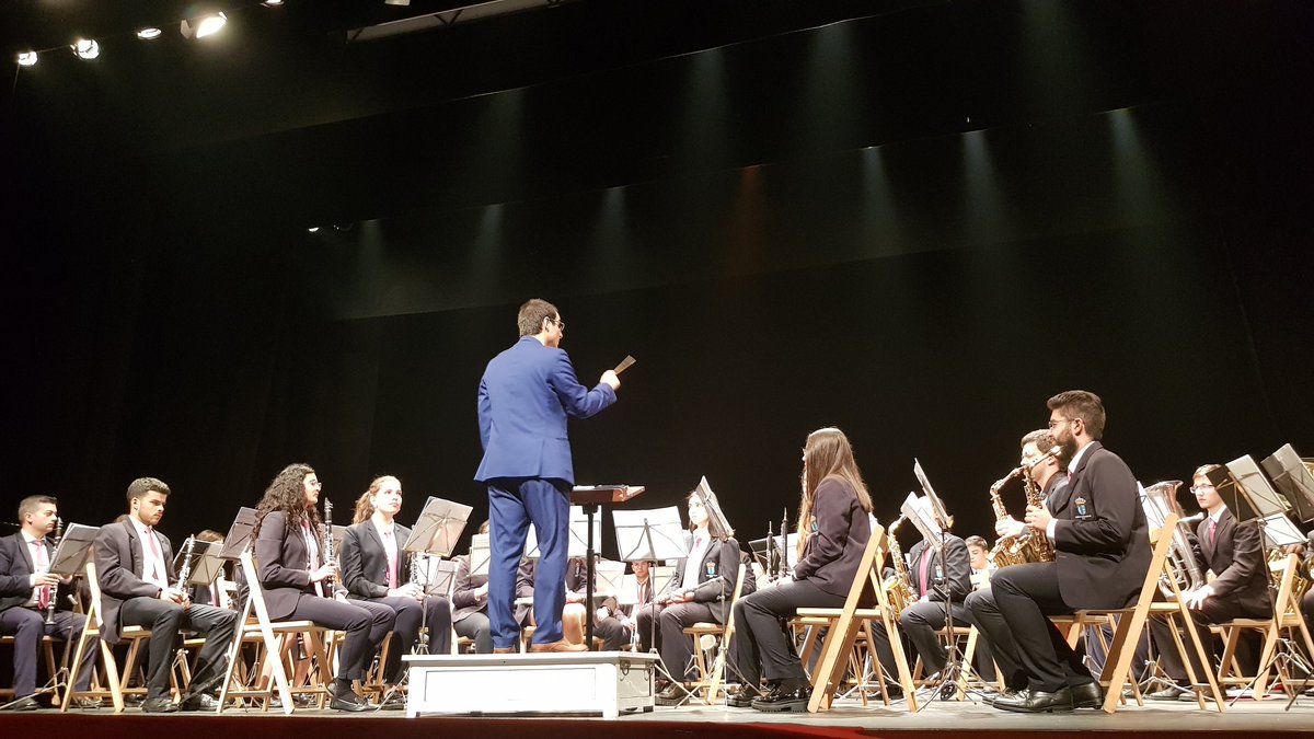 ramon_magan's tweet photo. Gran trabajo solidario de la Agrupación de Voluntarios de #ProteccionCivil de #Tui recaudando cientos de kilos de alimentos para @TbmSos con la  colaboración desinteresada de la Agrupación Musical de #Goian, la Banda Popular de #Tui y dos grandes promesas como @IkerFaure y Noemi https://t.co/ZqvqAODJr1