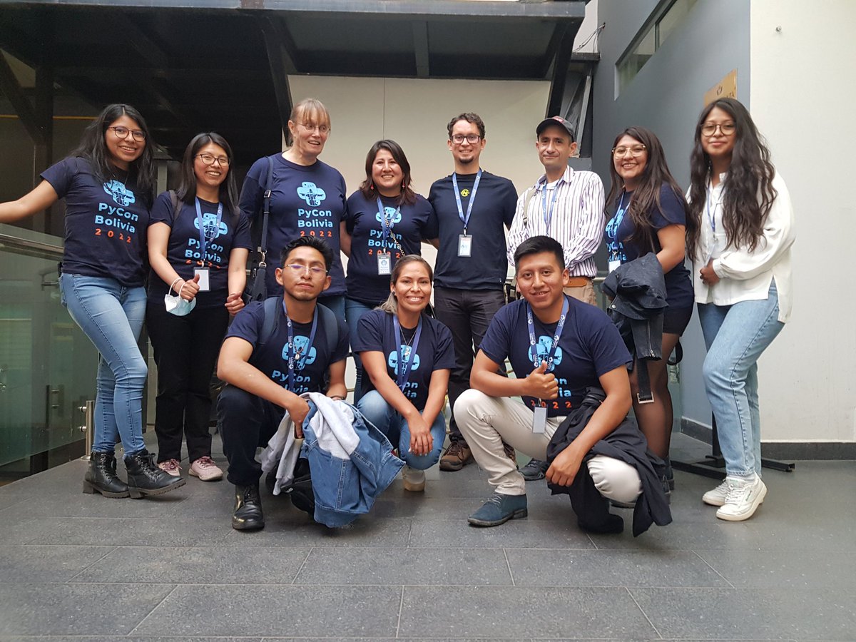 MichaelEchalar's tweet photo. PyCon Bolivia 2022 mucha gente linda varios nuevos amigos.
Nos vemos para la 2023 https://t.co/77ehYCNN27