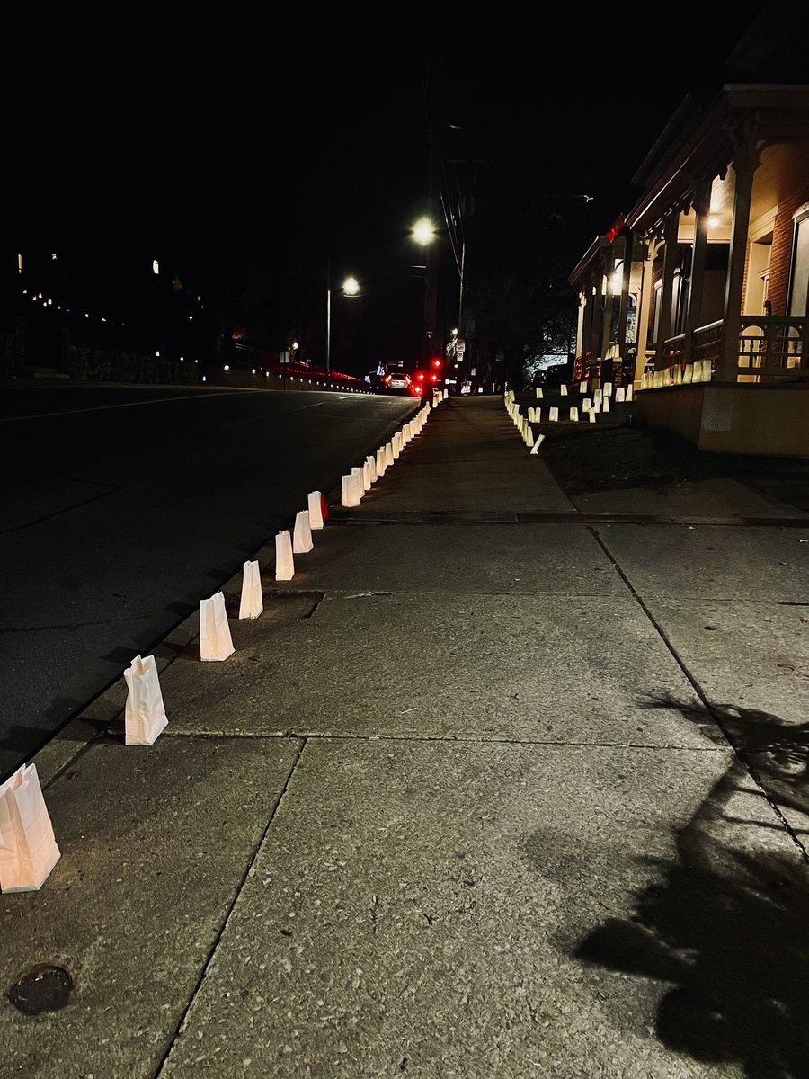 Diobeth's tweet photo. The Diocese of Bethlehem lighting the path on Wyandotte street.#DioBeth #Luminarianight https://t.co/sIaRmiJ8JC