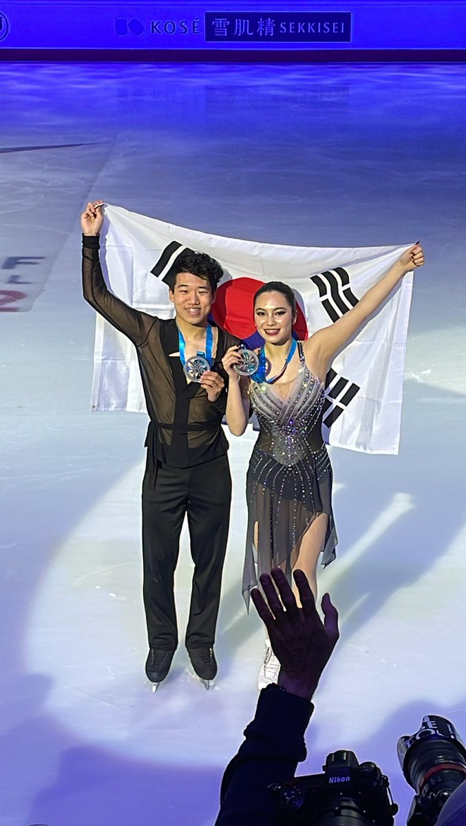 99cclk_figure's tweet photo. π₯μκΈ°μ μ ν΄μλ€ μμμ μ¬μ§!!π₯
#GPFigure #GPFinal22 #GPF22 #JGPF22
#μν΄λ #μ콴 #HannahLim #YeQuan https://t.co/TsGnfKxxdy