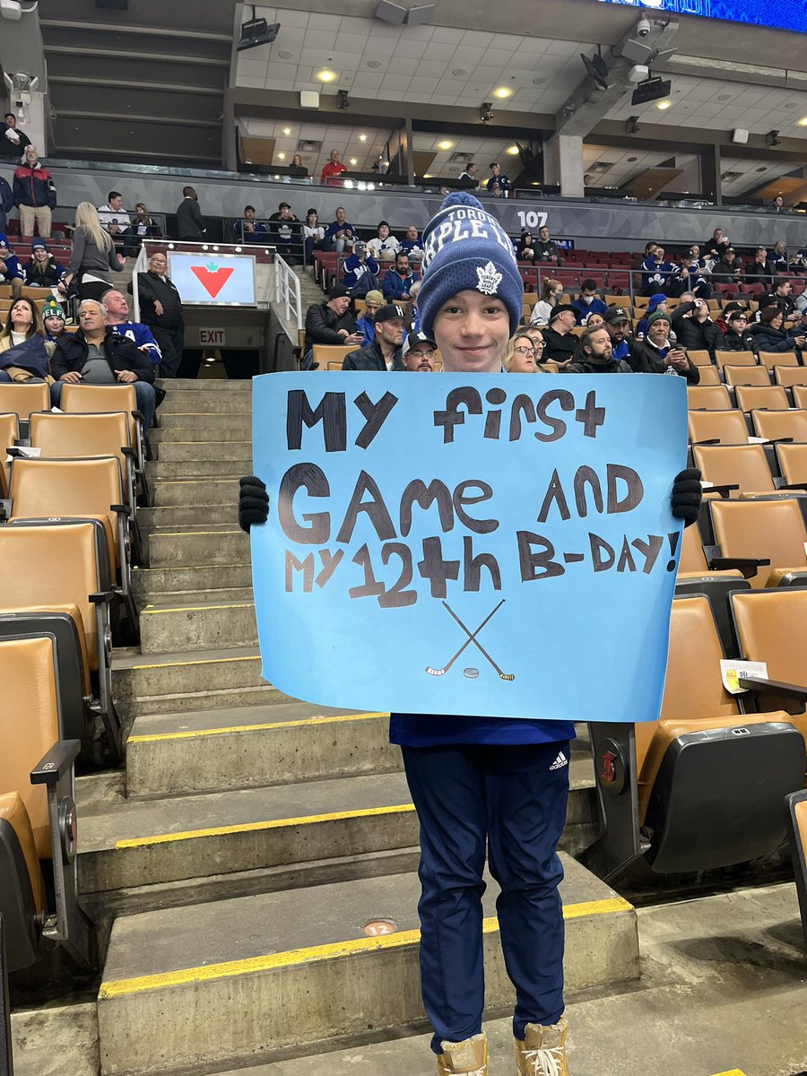 blairnotwithane's tweet photo. Hoping for a souvenir at his first game!
#LeafsForever https://t.co/1Hg0rKsyKg
