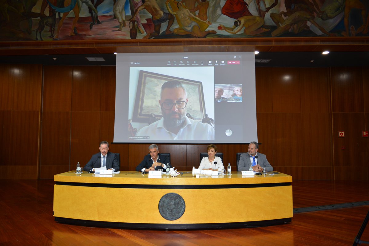 Patricia Delponti (@pdelponti) on Twitter photo Proberbio africano:“si quieres ir rápido, ve solo. Si quieres llegar lejos, ve acompañado”. Sólidas alianzas de investigación y formación en @CanBio20 contra el cambio climático. Alumnado de periodismo <a href="/ULL/">Universidad de La Laguna</a> comprometido. <a href="/LP__Fundacion/">Loro Parque Fundación</a> <a href="/EcologicaGobCan/">Transición Ecológica y Energía</a> <a href="/ULPGC/">ULPGC</a> <a href="/bioavanfuer/">AVANFUER</a> Proberbio africano:“si quieres ir rápido, ve solo. Si quieres llegar lejos, ve acompañado”. Sólidas alianzas de investigación y formación en @CanBio20 contra el cambio climático. Alumnado de periodismo <a href="/ULL/">Universidad de La Laguna</a> comprometido. <a href="/LP__Fundacion/">Loro Parque Fundación</a> <a href="/EcologicaGobCan/">Transición Ecológica y Energía</a> <a href="/ULPGC/">ULPGC</a> <a href="/bioavanfuer/">AVANFUER</a>