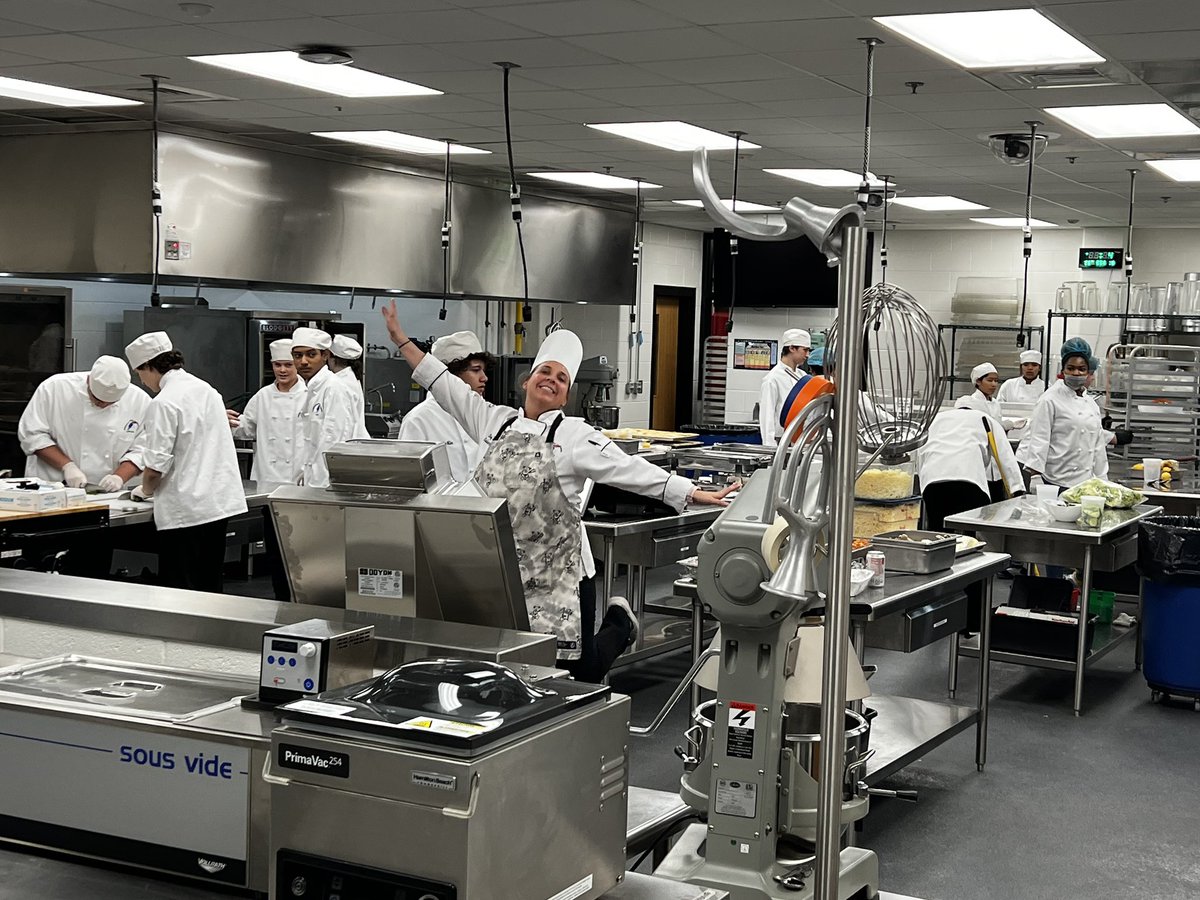 Thank you to Riverwood High School’s culinary students for helping with feeding so many with delicious food!