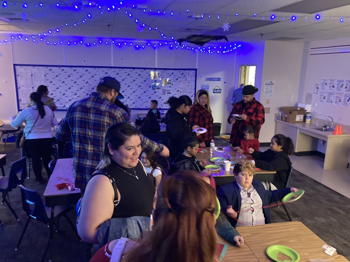 A very #Grinchy breakfast @327DeckerES! Thanks to <a href="/IHOP/">IHOP</a> 1606 for donating 600 pancakes! ❤️ <a href="/ClarkCountySch/">CCSD</a> <a href="/yareliv1983/">Yareli</a> <a href="/CiaraByrneGreen/">Ciara Byrne</a> <a href="/SilviaS11961342/">Sylvia Salgado</a> <a href="/DrCailinEllis/">Cailin Ellis</a> <a href="/CCSDFamily/">CCSD Family Engagement Department</a> <a href="/CrandallMalone/">Rick Crandall Malone</a> <a href="/DrRBizzle/">Carey Roybal-Benson</a> <a href="/barry_bosacker/">Barry Bosacker</a> <a href="/Ricardo_Laguna/">Ricardo Laguna</a> <a href="/808MsG702/">Leticia Gonsalves</a> <a href="/atefeh_fara/">Atefeh Fara</a> <a href="/marisaklemczak/">Marisa Klemczak</a>