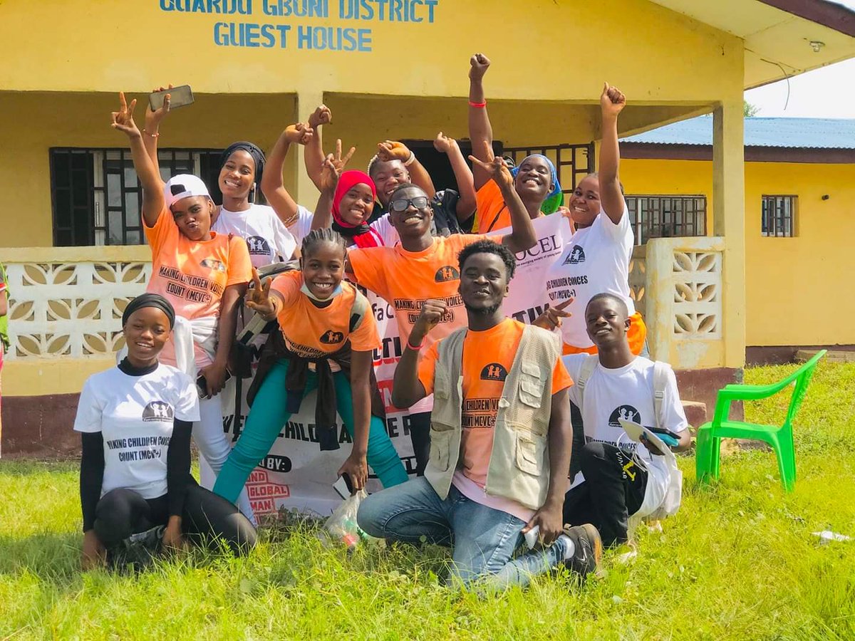DiggsAmb's tweet photo. The fame, awards and popularity don't matter. 
My team @RhnRight in Lofa Northern Liberia successfully created awareness on early marriage today independently. This is an initiative to curb the increase in early marriage within the area. 
#MCVC+
#LetUsSpeak
#rhnlib https://t.co/yZt64DKCBA