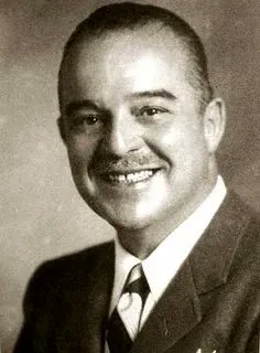 ractividades's tweet photo. 👉 #Domingo en #Radioactividades
📻 100 Años 100 Historias
🎙️#ArthurNuñezGarcía #Wimpi
📻 1050AM 94.7FM @RadioUruguayUy
🇺🇾Red Pública de FM
⏰️ Reiteracion 20hs.
📻 AM1290 @radioculturauy
📲 https://t.co/Gky3KiY6Uv https://t.co/cSvJTGGzaa