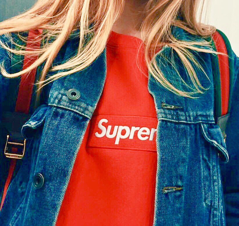 Cute__osyare's tweet photo. Supreme好きすぎる🙈💓✨

欲しいと思ったらRT💞 https://t.co/FMqYe1jMXF