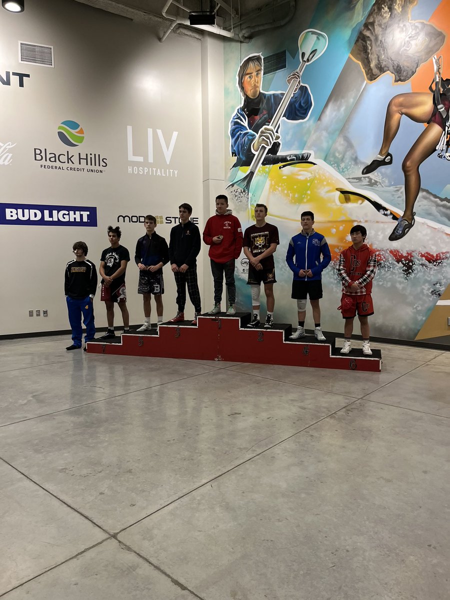 SFLHSWrestling's tweet photo. ❗️RAPID CITY INVITATIONAL RESULTS❗️
JV 
Isaac Kauffman- 6th
Greyson Deelstra- CHAMPION 🥇
Patrick O- Runner up 🥈
VARSITY
Dawson Wallen-6th

Tough tournament with teams from 3 different states. The boys wrestled hard. NEXT ➡️ Brandon duals on Tuesday @ 5pm. https://t.co/4IteFXQrXg