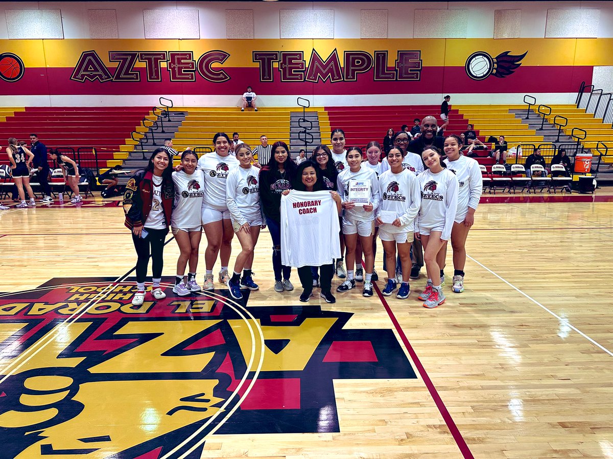 Congrats to our Varsity and JV Lady Aztecs for their wins today! Special shout out to our Honorary Coach Judge Anna Perez! We appreciate all you do for the city, and setting a positive example for our young ladies. You always have a “seat” on our bench! <a href="/ELDO_GBBall/">Lady Aztec Basketball</a> <a href="/EDAztecs_HS/">Patricia Pedroza</a>