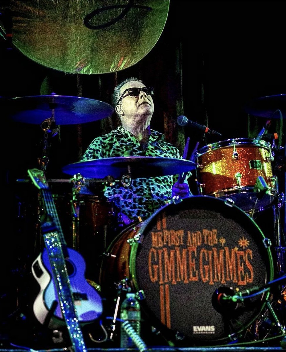 Spike And The Gimme Gimmes tweet media