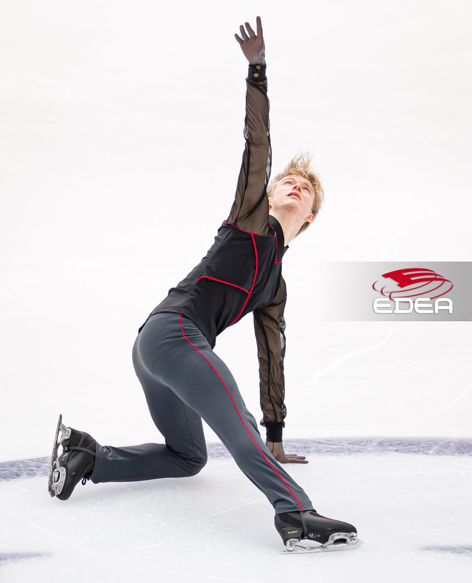 edeaskates's tweet image. ISU Grand Prix Final 2022/23 - Senior Men  ⁠
Good job #edeafamily!👏🏽👏🏽
5 Kao MIURA 🇯🇵⁠
6 Daniel Grassl 🇮🇹⁠
.⁠
.⁠
.⁠
#edeaskates #GPFinal22 #GPFTorino2022 #FigureSkating #MadeOfStars #GPFigure #JGPFigure #iceskating #homeofchampions #edeaicefly #edeapiano