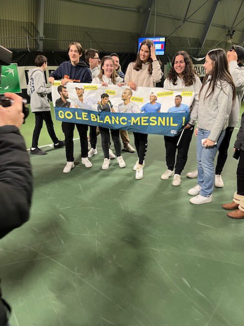 ThierryMeignen's tweet photo. Le Blanc-Mesnil Sport Tennis champion de France !!!

Quel exploit !! 

Bravo à nos joueurs, au Président, aux coachs et à nos supporters qui ont donné de la voix. 

@GregBarrere @AdrianMannarino @AndujarPablo @QuentinHalys @JoTatlot https://t.co/HKCQBwh8T5