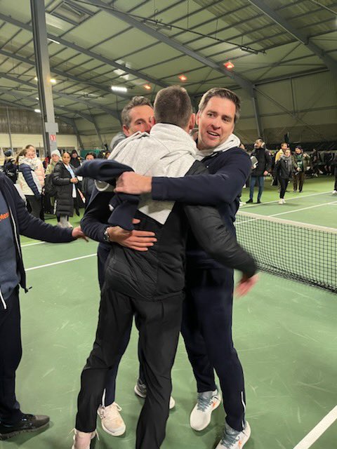 ThierryMeignen's tweet photo. Le Blanc-Mesnil Sport Tennis champion de France !!!

Quel exploit !! 

Bravo à nos joueurs, au Président, aux coachs et à nos supporters qui ont donné de la voix. 

@GregBarrere @AdrianMannarino @AndujarPablo @QuentinHalys @JoTatlot https://t.co/HKCQBwh8T5