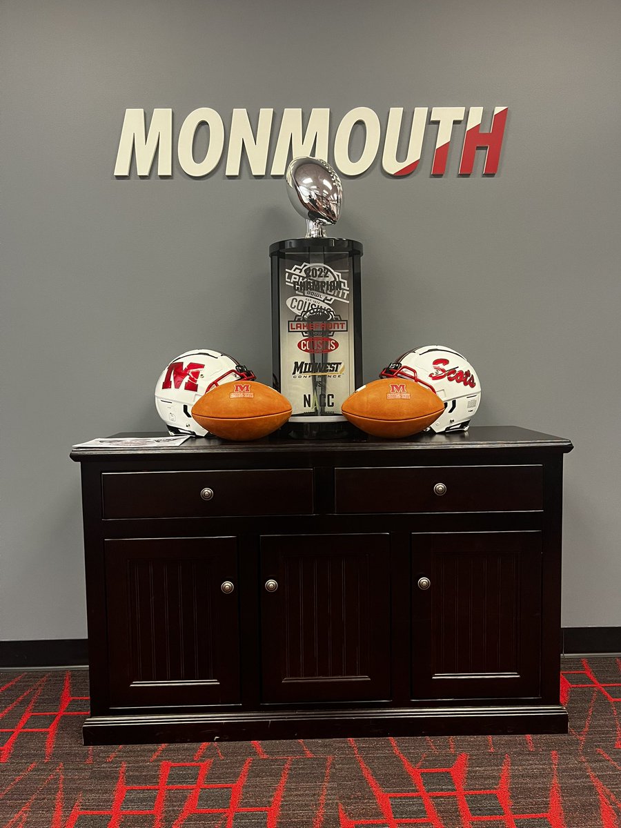 Bryson56864009's tweet photo. I wanna thank @MCBraunyBoy and @RollScotsFB for the visit today💪 https://t.co/7Gzm8WaQPL