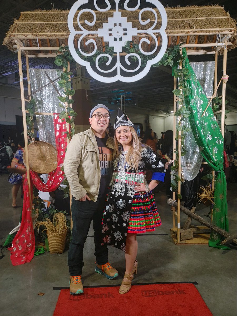 erikk292mke's tweet photo. Beautiful weekend to celebrate #Milwaukee #HmongNewYear where over 40k+ community members will be supporting. Congrats @WisDems @mjwongengel for being recognized as bridging the gap for #Hmong community
#RepresentationMatters #LetsLiveWell #ElevAsian @elevasianwi @AAPI_WisDems https://t.co/IT2osI4cyl