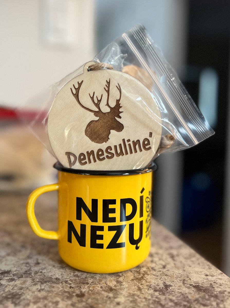 I can’t even explain how much I loved seeing Dene artisans at today’s Indigenous market in @citynb! Picked up this beauty mug from @sweetmoonphoto & the ornament from EtthénGaye originally from FDL. 😍 🦌 #MasiCho #DenePractice #SupportLocal