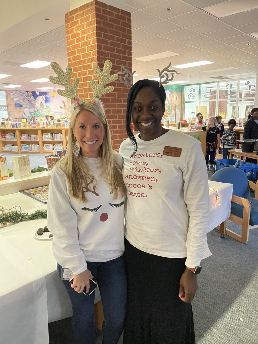 leela_varian's tweet photo. One word to describe Day 3…Celebration! Celebrate positive behaviors, learning & successes! @Timberridge_HCS is rich in positive school culture! So much gleaned from this experience! TY @CynthiaMcCray19 & @mcraekristen10 for the #LEAD2022 Learning in Residency opportunity! https://t.co/NRtswdM1iG