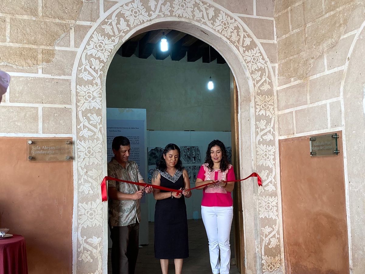 ExConventoChis's tweet photo. 10 de diciembre de 2022.- Está mañana inauguramos la exposición, Impronta femenina de la artista visual Andrea Gómez Meza.

Te invitamos a conocer su obra, en la sala Alejandrino Nandayapa Ralda de este centro cultural, de martes a domingo de 10 a 17 h.

Entrada libre. https://t.co/gzvlmFIJ92