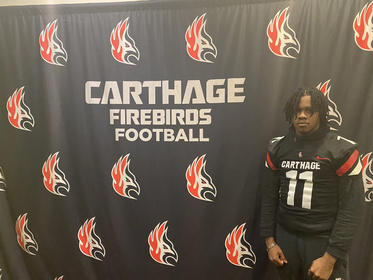d1Marcoo's tweet photo. Thanks to @CoachDustinHass for bringing out for an official visit to Carthage college I had a really amazing time! #CarthageFb #Firebirds #Richtownshipfb https://t.co/o8N0Cq4slk