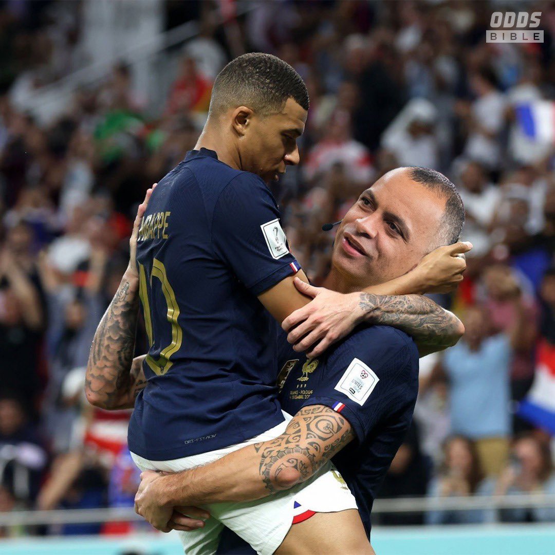 ODDSbible's tweet photo. The ref’s first half highlights: https://t.co/3MX91RMMov