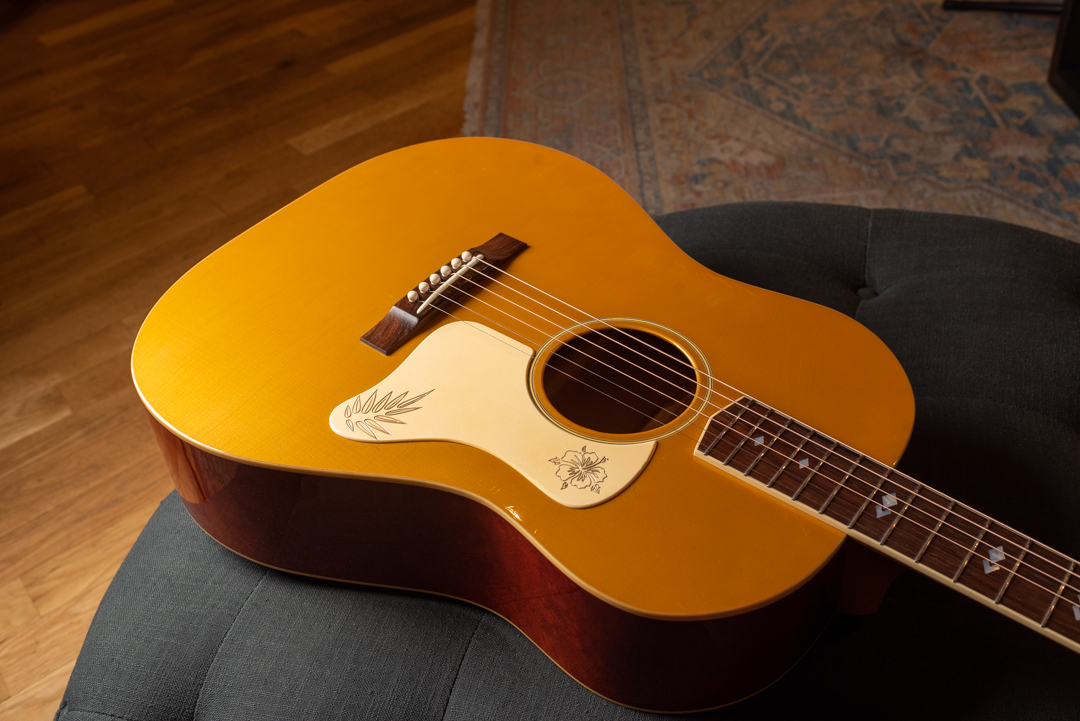 ChicagoMusicEx's tweet photo. Learn more about what makes Atkin guitars so special, on our Soundboard blog, and pick up your next Atkin Guitars acoustic at CME! https://t.co/G979nRhyAi #chicagomusicexchange #Atkin #Acoustics #gearwire #gearybusey #guitarspotter #guitarphotography #tonemob #knowyourtone https://t.co/S3dIexlW0b
