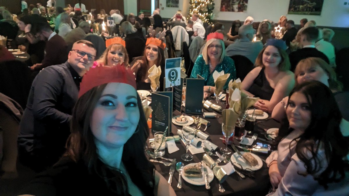 scotlass_3000's tweet photo. #kerrydalechristmas #communitynurses #nhs #christmas https://t.co/mSrYA2yUs5