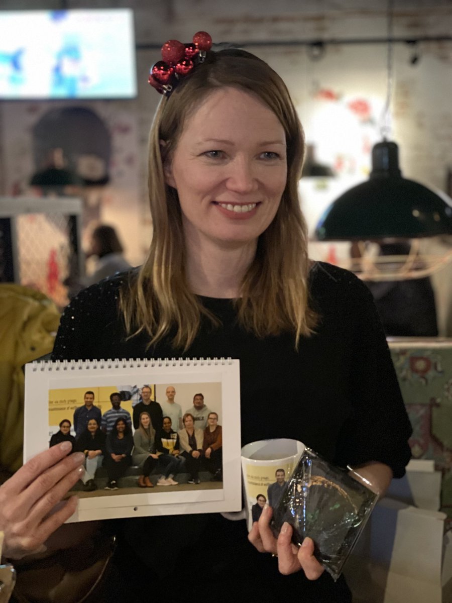 I am so grateful to get to work with this amazing team every day! Yesterday, we had so much fun at our annual Xmas party and I got the most beautiful gifts. Thank you team cadgen ❤️