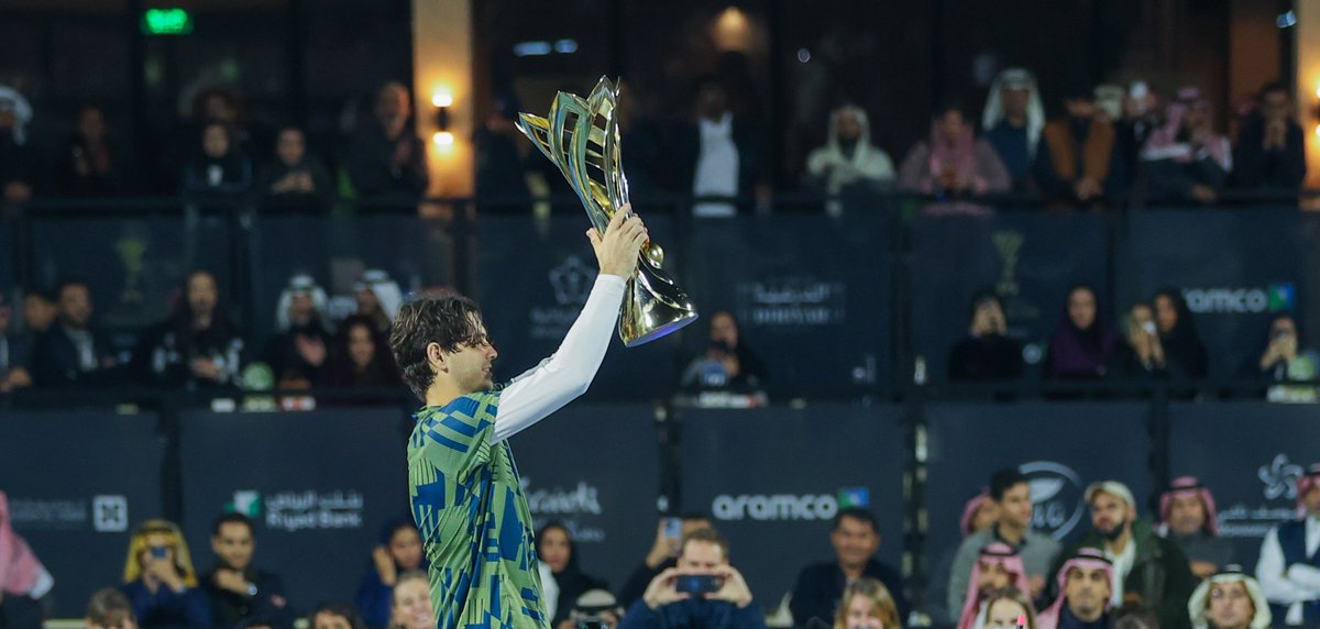 mosgovsa_en's tweet photo. 🇺🇸| #DiriyahSeason

Taylor Fritz 
Winner of the Diriyah Tennis Cup 🏆🤩

#AuthenticityInDetails https://t.co/OOdrnGJDEH