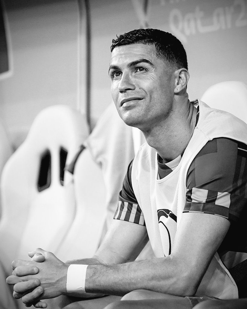 Estoy bien pinche triste… 
Nadie me hable, bye 💔😢🇵🇹