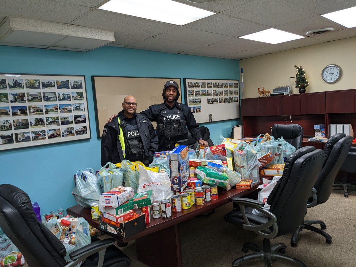 Constable Adjetey-Nelson (@adjetey_wps) on Twitter photo Thank you #yqg and <a href="/RealCdnSS/">Real Canadian Superstore</a> for your support. #stuffacruiser was a success <a href="/WindsorPolice/">Windsor Police</a> <a href="/Nigelwps510/">PC Ramcharan</a> Thank you #yqg and <a href="/RealCdnSS/">Real Canadian Superstore</a> for your support. #stuffacruiser was a success <a href="/WindsorPolice/">Windsor Police</a> <a href="/Nigelwps510/">PC Ramcharan</a>