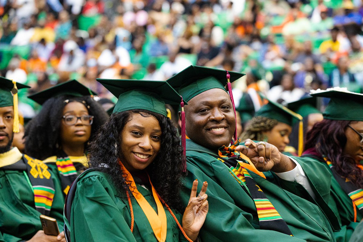FAMUSJGC82's tweet photo. Congratulations on the hard work @FAMU_1887 @FAMUSJGC82 rattlers and struggle you endured to get here. Keep your #FangsUp, Class of 2022 
#FAMUSJGCGrads #Rattlers4Life #FAMUSJGCGradSzn https://t.co/9EHmo8FcAj