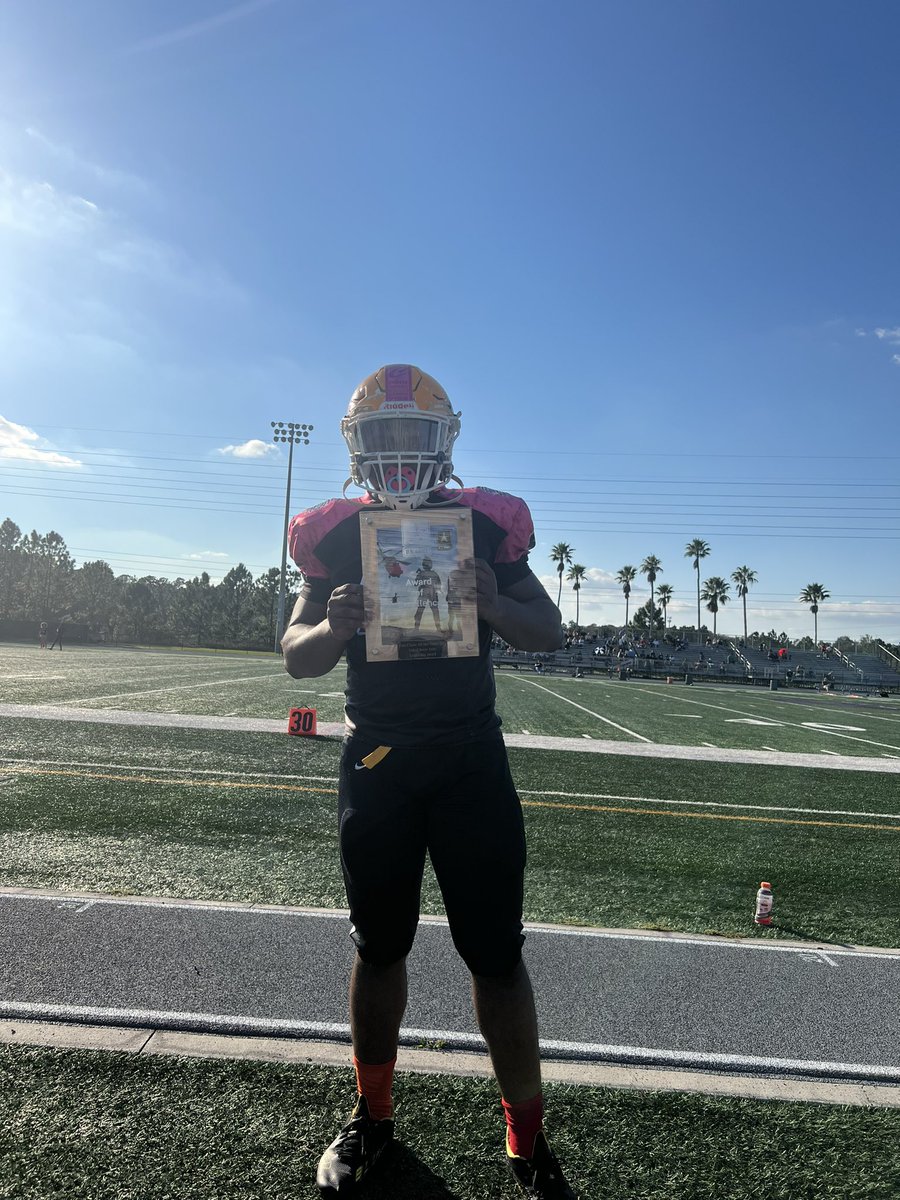 LHSChargerFB's tweet photo. Congratulations to our very own Demarco Howard for getting the Leadership Award https://t.co/KpZ5fAwDYp