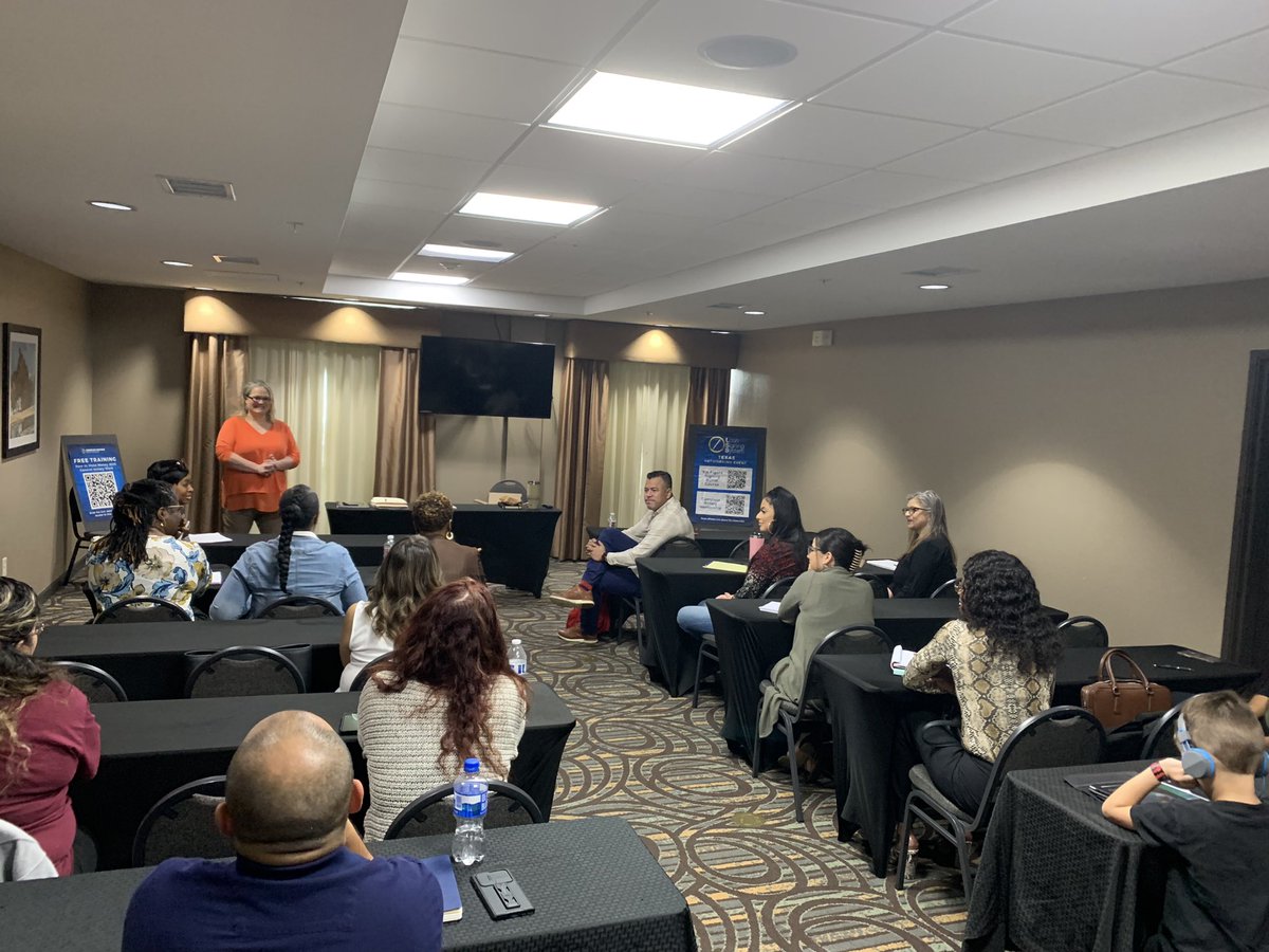 T_L_S_A's tweet image. Supporting our friend Tina Scott and her group of new notaries. We are Your Key to a Positive Signing Experience(sm).