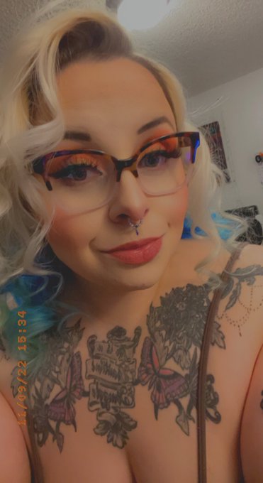 Did you miss me? Between my regular subs and their sends/sessions, my job and home life, I&rsquo;ve forgotten<a href="/tag/aquarius"class="tags"><span>#aquarius</span></a>