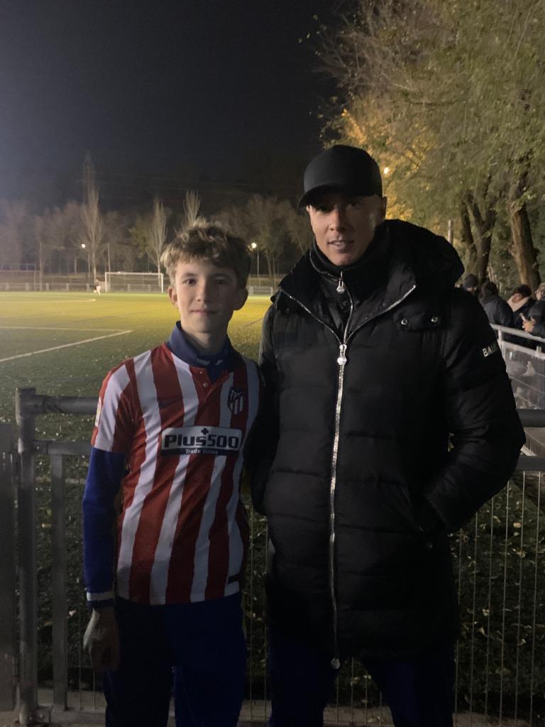 M_A_Gim's tweet photo. @Torres Gracias por tu amabilidad esta tarde en Valdemoro. Señor jugando y señor como persona https://t.co/NM7lOlsuGg