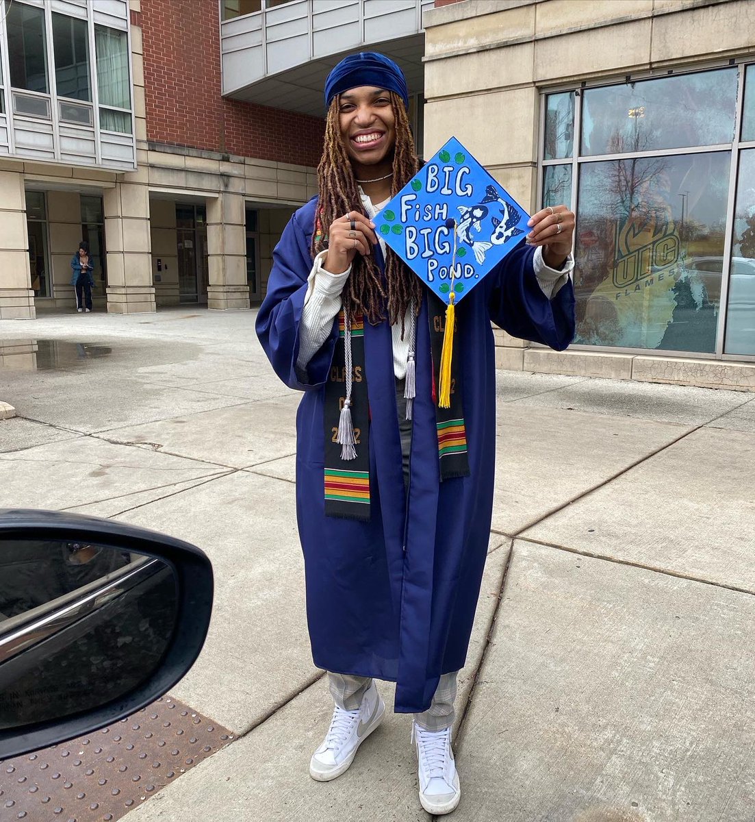 UIC_WBB's tweet photo. A HUGE congratulations to our very own, @_tjacks25, on her graduation today! We are SO proud of you 🤩🎓
#FireUp | #GoToTheEdge https://t.co/lZPx5LzOKw