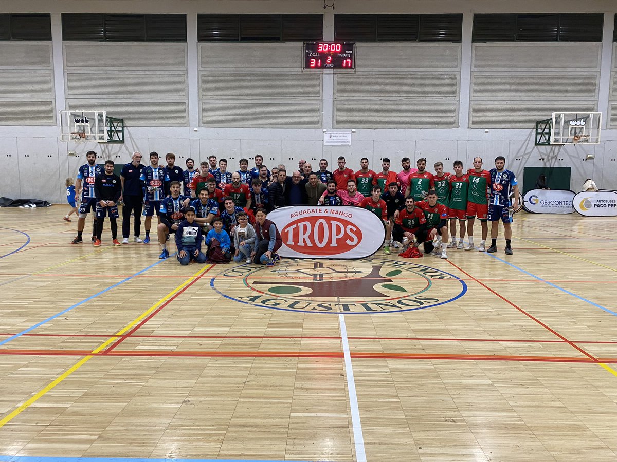 📣Nuestro agradecimiento al club del colegio <a href="/El_Romeral/">El Romeral. Attendis</a>, por acompañarnos esta tarde. 
Y a <a href="/ZapasSolidarias/">Zapas Solidarias</a>, por hacernos partícipe de su acción solidaria a favor de los niños en riesgo de exclusión social. 

#LaSumaDeTodos