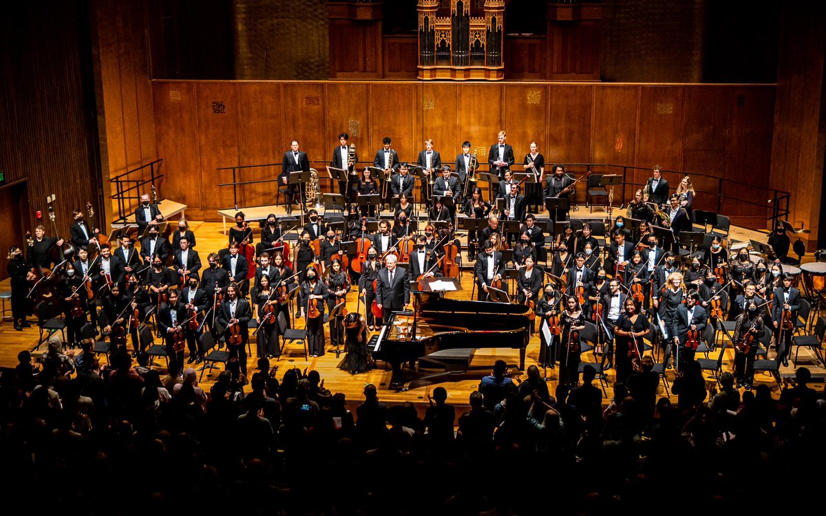ucbmusicdept's tweet photo. The amazing UC Berkeley Symphony Orchestra in their last performances of the semester!
Find more events like these via the link in our bio.
#berkeleymusic https://t.co/fPd7XJOj7j