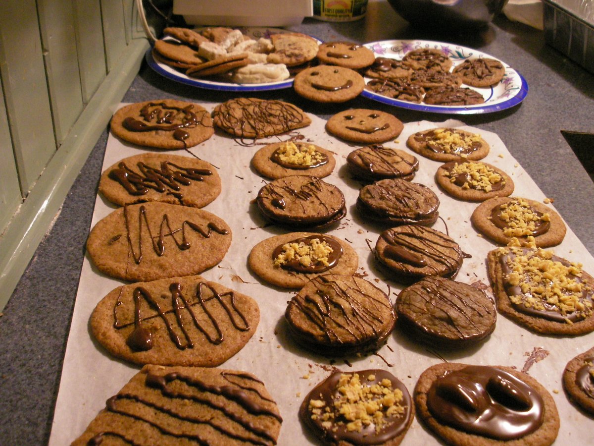 MusicLovesEver2's tweet image. Twitter has grown a lot and now we have to grow our followers and STAY CONNECTED.

 I want to contribute by actively working in the music community to generate participation &amp;amp; love.

tag someone and hit heart if you do too!

Let's bake it