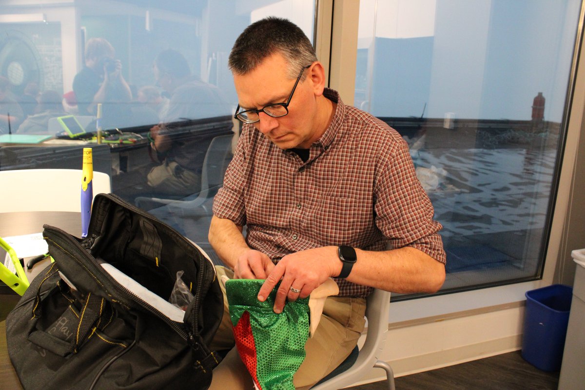 replayforkids's tweet image. Thanks to the kind folks @Stantec in Cleveland, we&apos;re spreading some holiday joy this season!