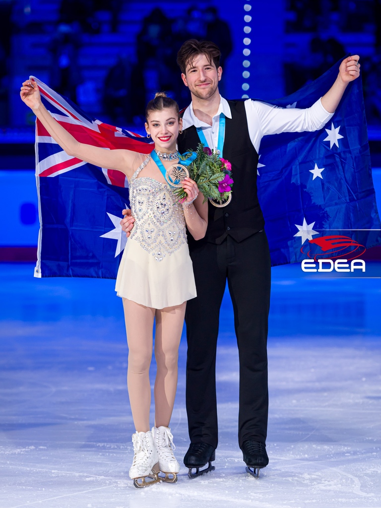 edeaskates's tweet image. ISU GPF 2022/23 - Junior Pairs
🥇Anastasia GOLUBEVA / Hektor GIOTOPOULOS MOORE 🇦🇺
🥈Sophia BARAM / Daniel TIOUMENTSEV 🇺🇸⁠
4 Haruna MURAKAMI / Sumitada MORIGUCHI 🇯🇵⁠
5 Violetta SIEROVA / Ivan KHOBTA 🇺🇦
6 Chloe PANETTA / Kieran THRASHER 🇨🇦
#edeaskates #GPFinal22 #GPFTorino2022