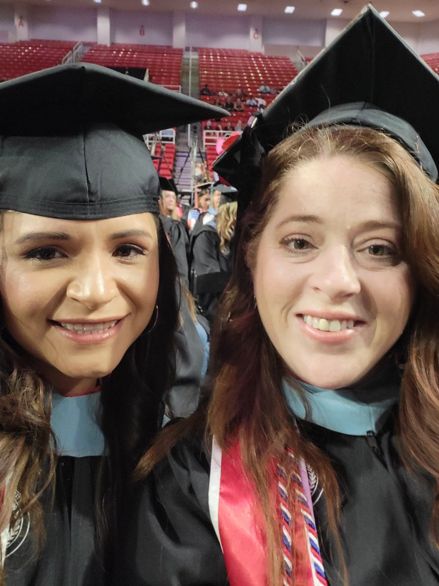 jsmoreno1's tweet photo. #LamarUGrad2022 finally we meet in person! https://t.co/JCRKDB9sVG