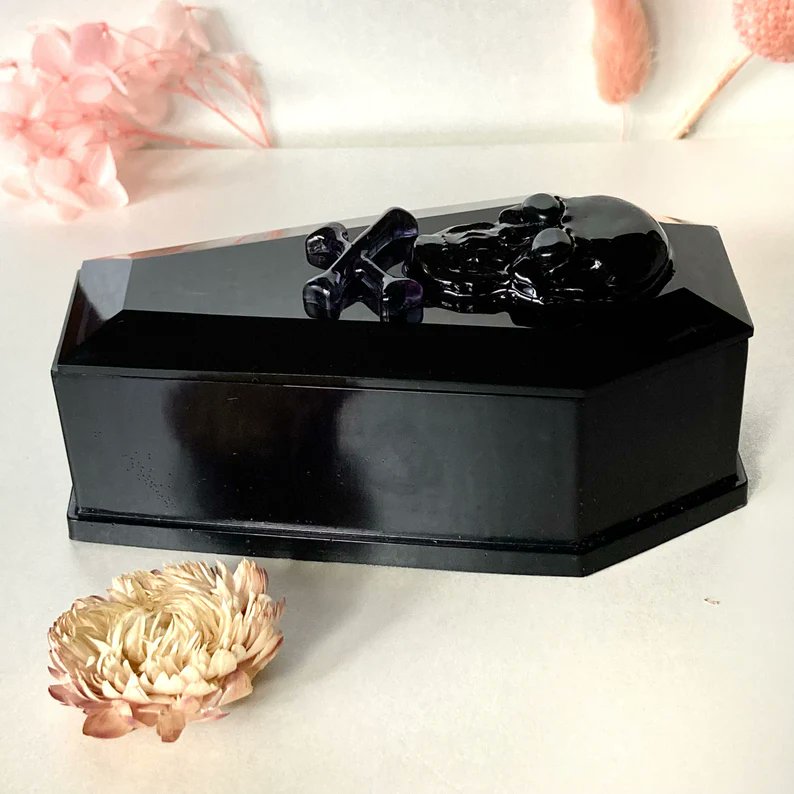 Resin Trinket / Trinket Box with Lid, 3D skull, garnet crystal in eyes / Gothic / Cross bone Skull box / Coffin etsy.me/3hcKFho via <a href="/Etsy/">Etsy</a>