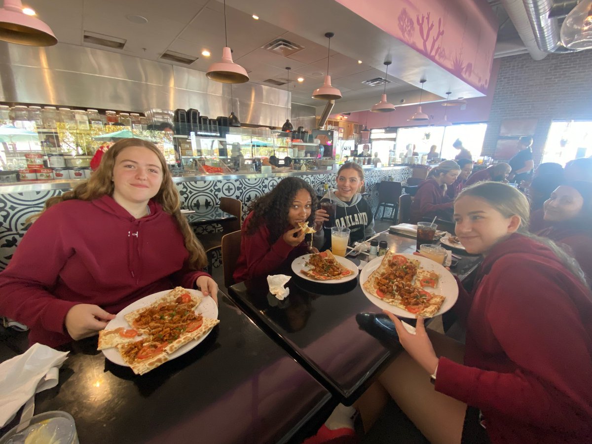 RM_girlsbball's tweet photo. Team bonding lunch #team #REDMTN #family https://t.co/U4mQtUiEzM