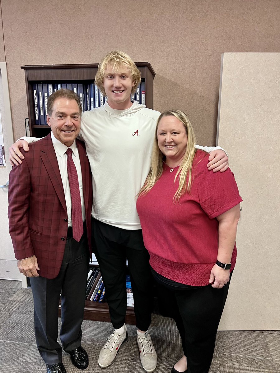 Independence Football (@wcsihsfootball) on Twitter photo Thanks to coach Saban for coming to Indy for a visit with <a href="/AlabamaFTBL/">Alabama Football</a> commit Ty Lockwood. Coach and the Tide are getting a great one! #ALLINdy #Next_Level Thanks to coach Saban for coming to Indy for a visit with <a href="/AlabamaFTBL/">Alabama Football</a> commit Ty Lockwood. Coach and the Tide are getting a great one! #ALLINdy #Next_Level