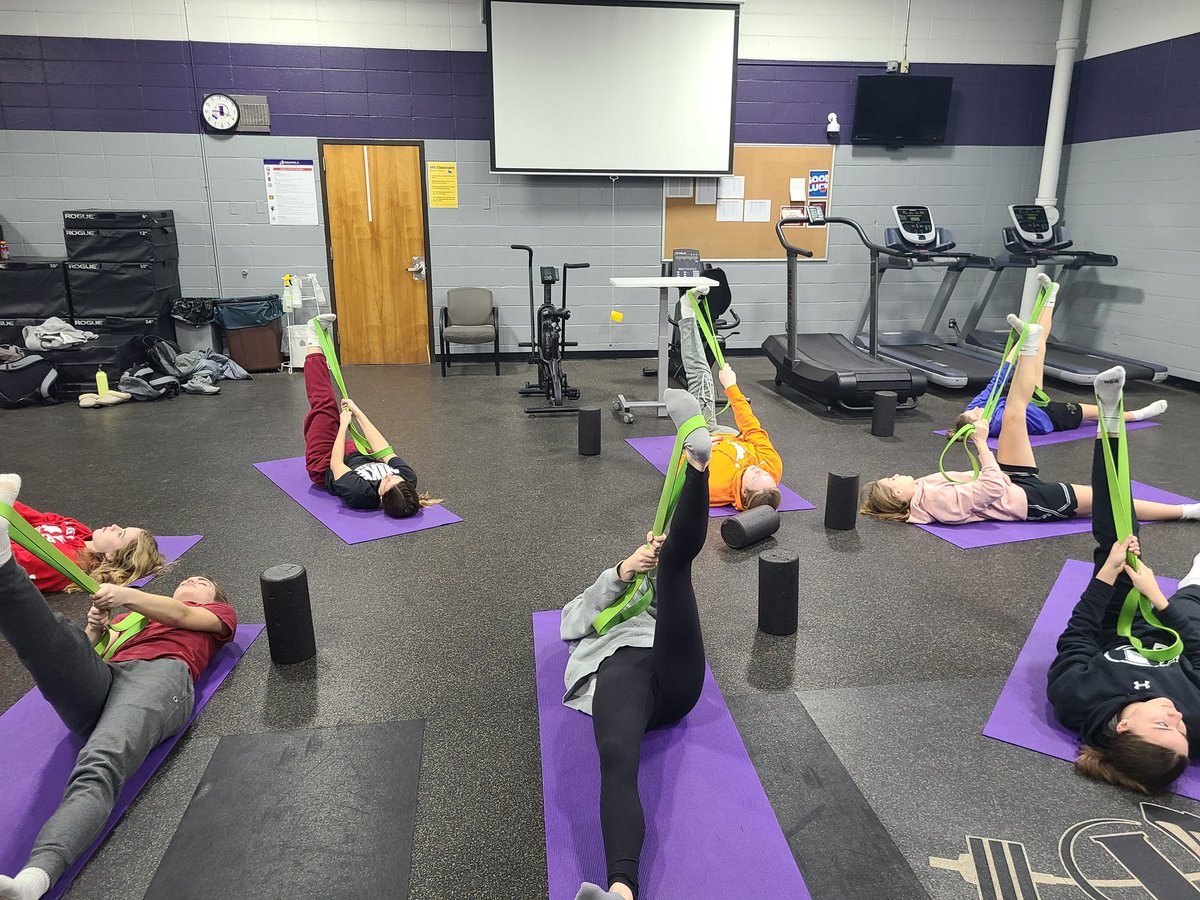 IndyHS_SC's tweet photo. Both @indygirlsbball and @indianolabball had a much needed recovery session this morning after last night's great wins!  Good work today, athletes!  #united #iamthestorm #OneTribe https://t.co/VGPaxslnAA