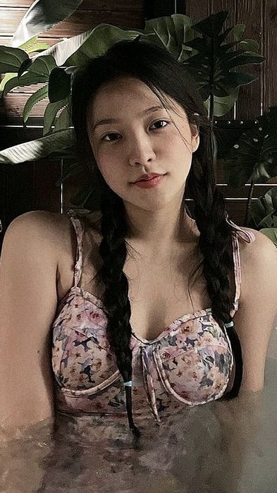 _Kim_Yerim's tweet photo. 🐣 ◜𝐊𝐢𝐦 𝐘𝐞𝐫𝐢◞ 🐣
➳ 𝟐𝟑
➳ 𝐂𝐚𝐧𝐭𝐚𝐧𝐭𝐞, 𝐌𝐨𝐝𝐞𝐥𝐨, 𝐌𝐂, 𝐀𝐜𝐭𝐫𝐢𝐳
➳ 𝐑𝐨𝐥 𝐦𝐞𝐝𝐢𝐨 - 𝐄𝐱𝐭𝐞𝐧𝐬𝐨
➳ 𝐑𝐨𝐥 𝐜𝐨𝐧 𝐭𝐫𝐚𝐦𝐚
➳ ◜𝐁𝐢𝐬𝐞𝐱𝐮𝐚𝐥◞
    ◜ʀᴛ + ꜰᴀᴠ = ᴅᴍ◞
#ғʀᴇᴇʀᴏʟ #ғᴋʀᴏʟ #𝐬ᴇ𝐱ʀᴏʟ https://t.co/AGHCpj24pI